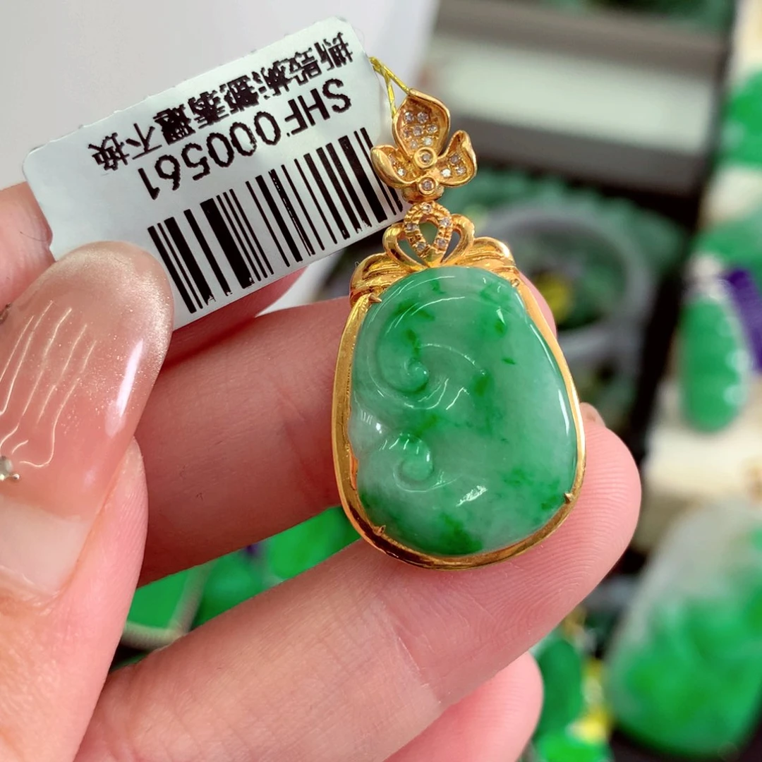 翡翠18K金镶嵌吊坠(不含链)
