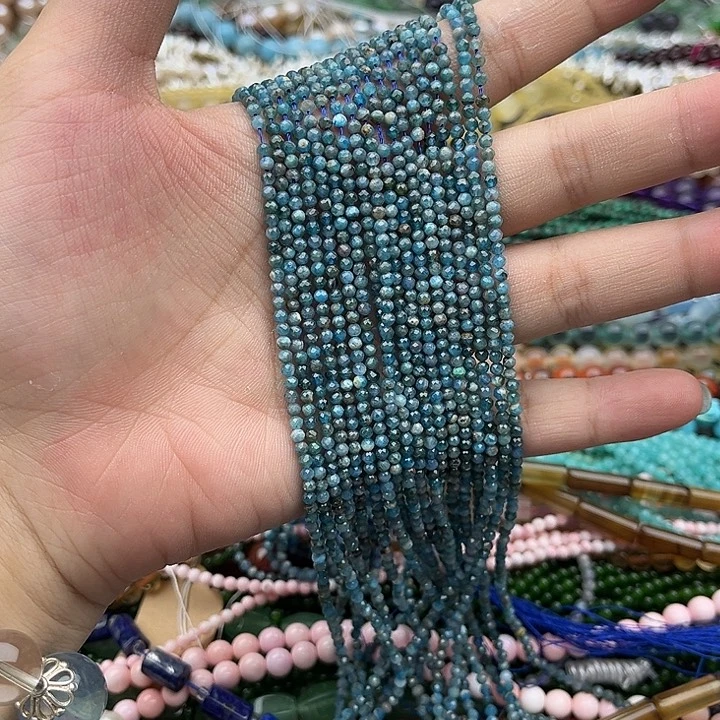 玛瑙/玉髓未镶嵌珠宝半成品一条2.5mm左右蓝磷灰刻面