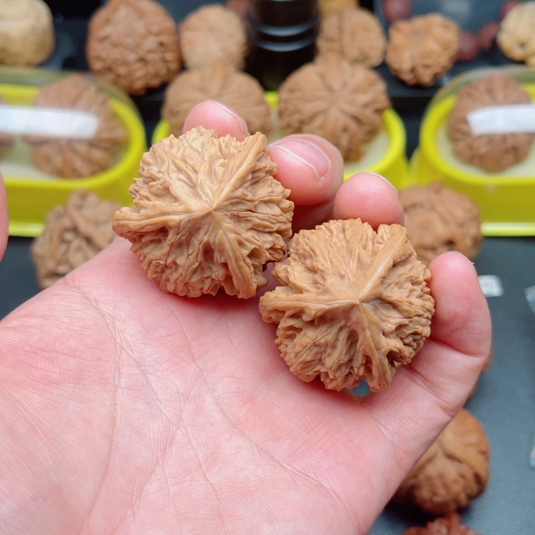 文玩核桃吊坠御龙粗筋三棱38×37×37