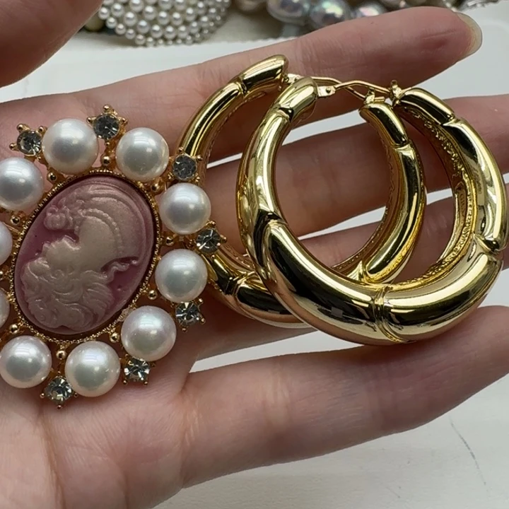 淡水珍珠耳饰未镶嵌