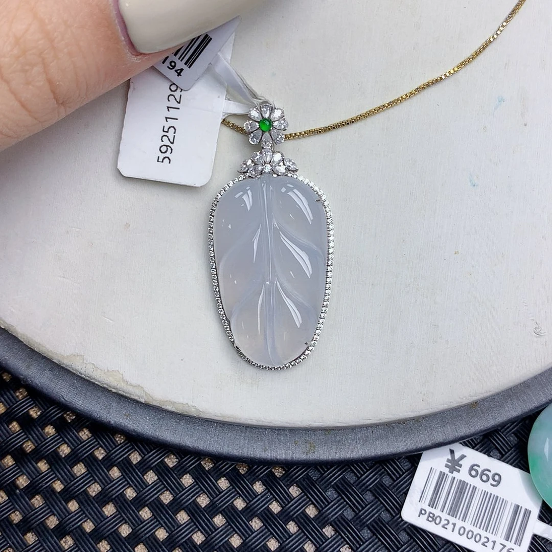 翡翠18K金镶嵌颈饰天然缅甸翡翠a货百元以上9元证书费自理