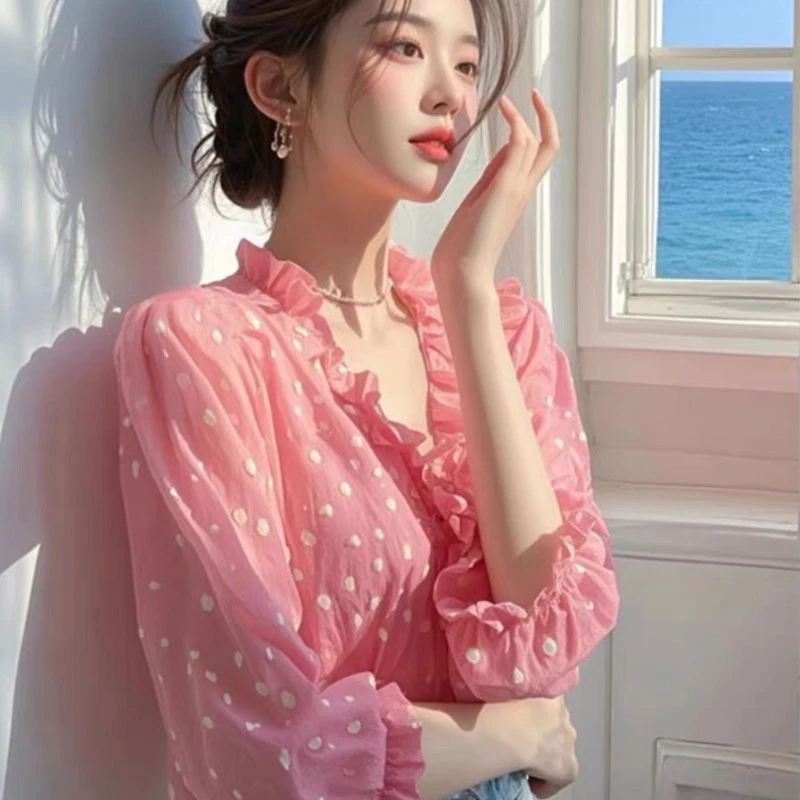 法式茶歇桔梗优雅上衣2025春季新款V领长袖波点薄款木耳边雪纺衫