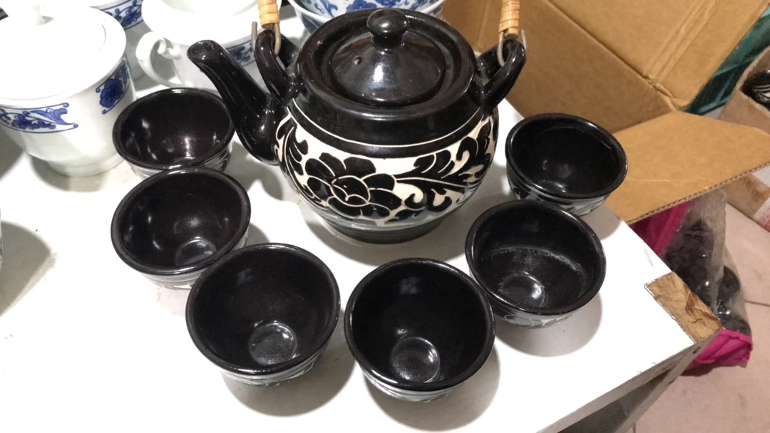 中国磁州窑黑刻陶瓷茶具