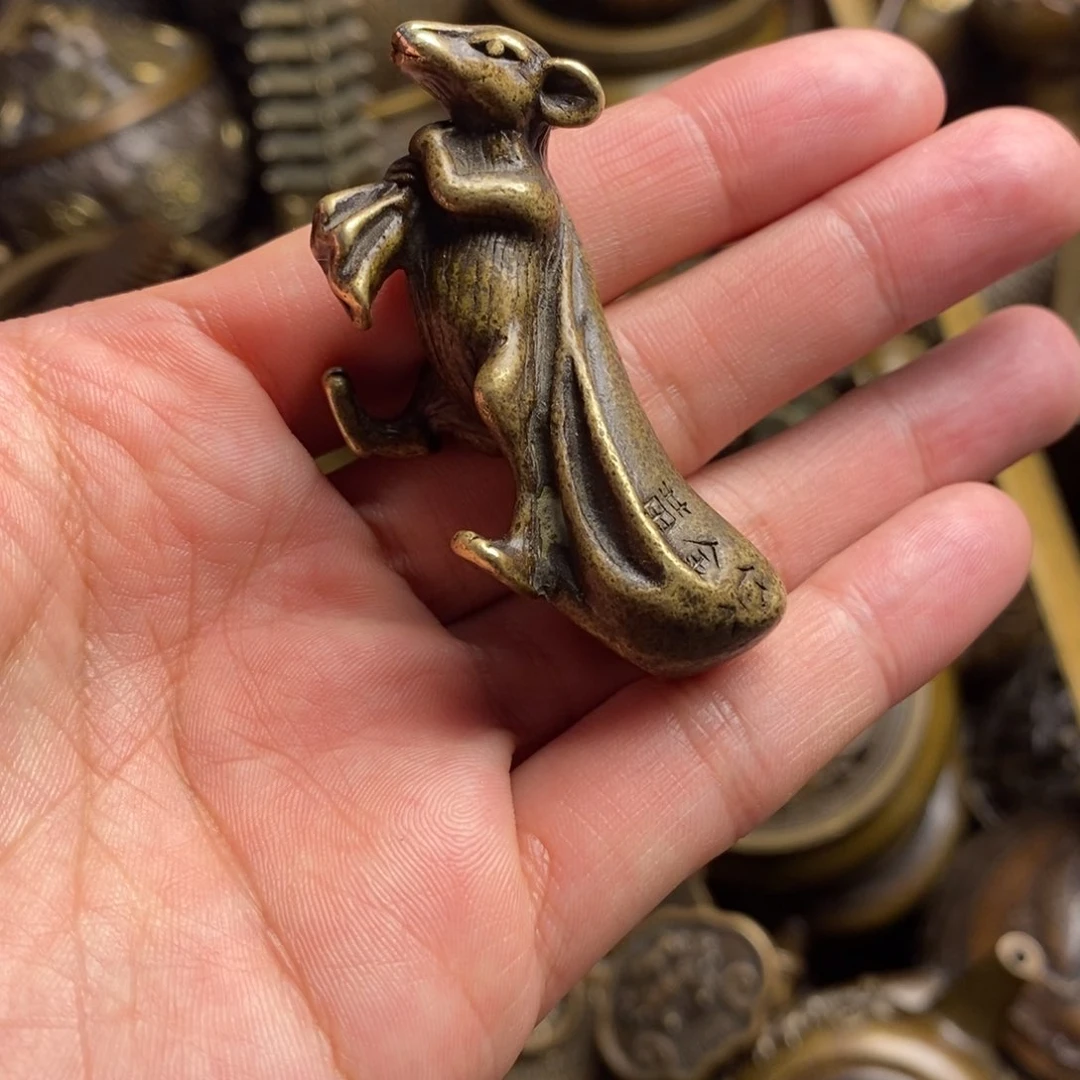 精美铜器做工精良