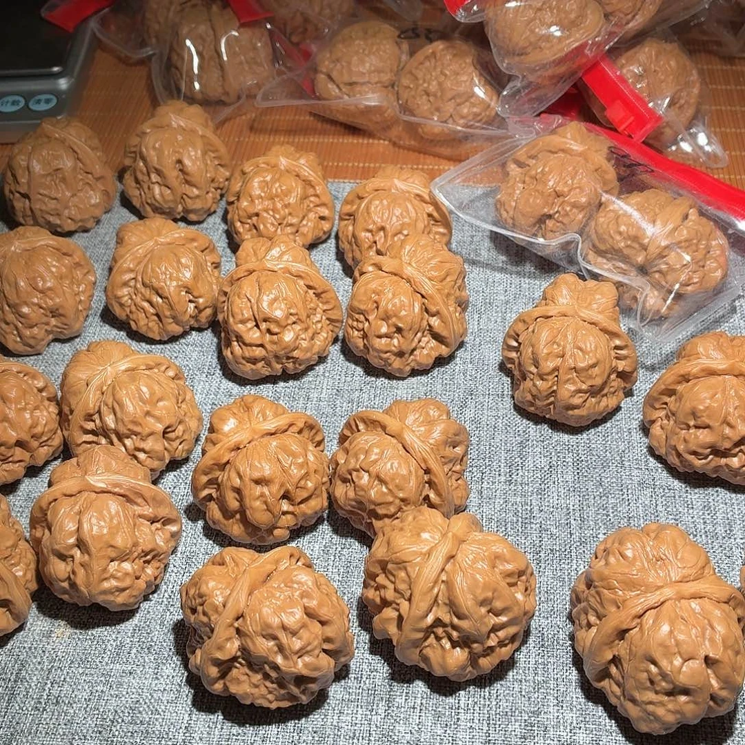 文玩核桃吊坠蛤蟆头多