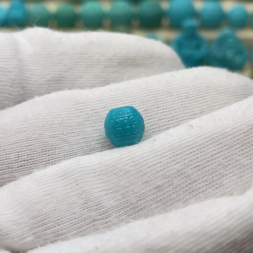 绿松石未镶嵌颈饰卡8