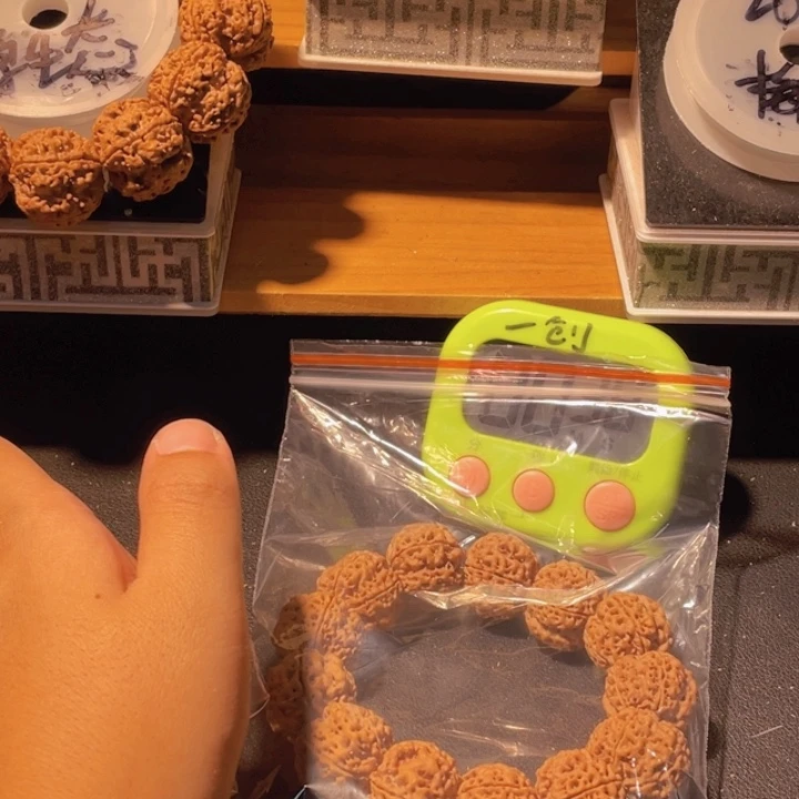 L***攀手串金刚菩提这个