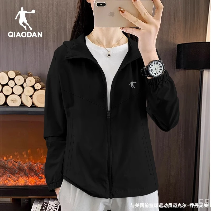 乔丹防晒风衣外套女2025秋季新款透气防紫外线户外夹克立领上衣女