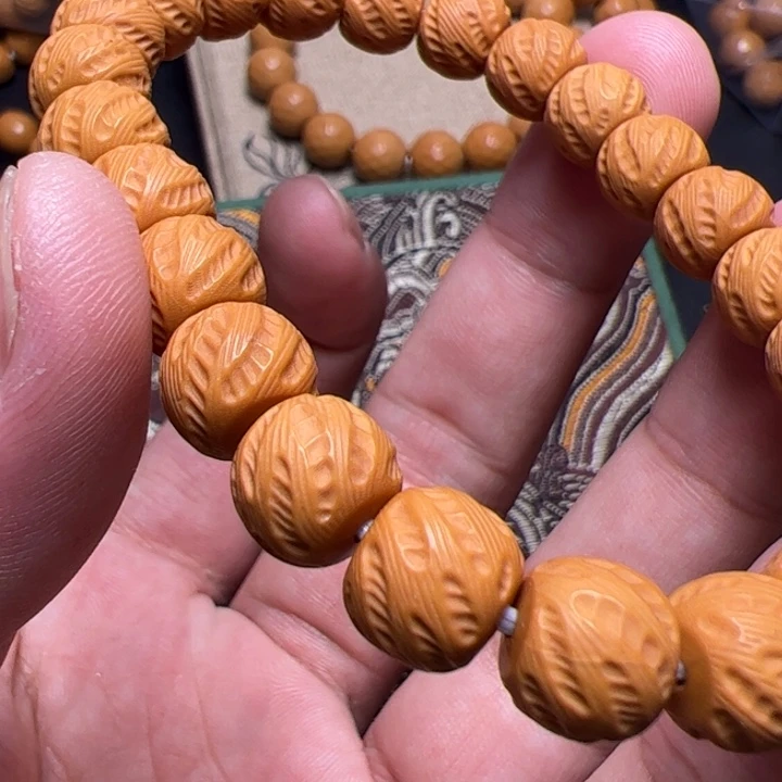 猴头核桃手串卡罗拉