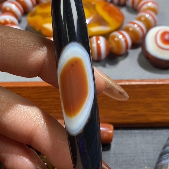 阿***哥玛瑙/玉髓未镶嵌颈饰