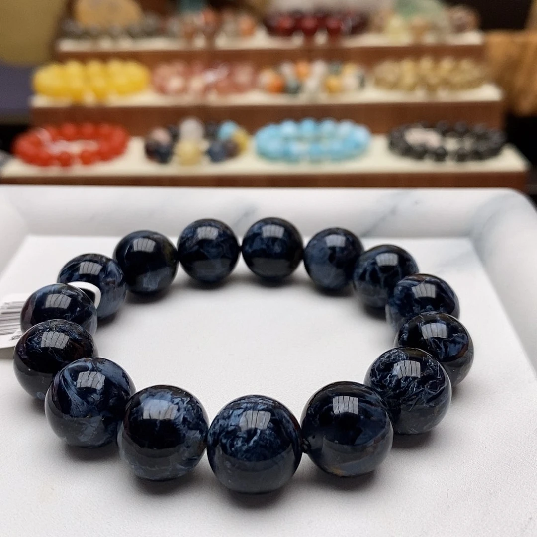 未镶嵌手链木变石请****?