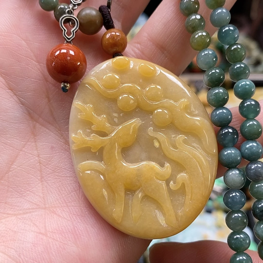 翡翠颈饰未镶嵌翡翠