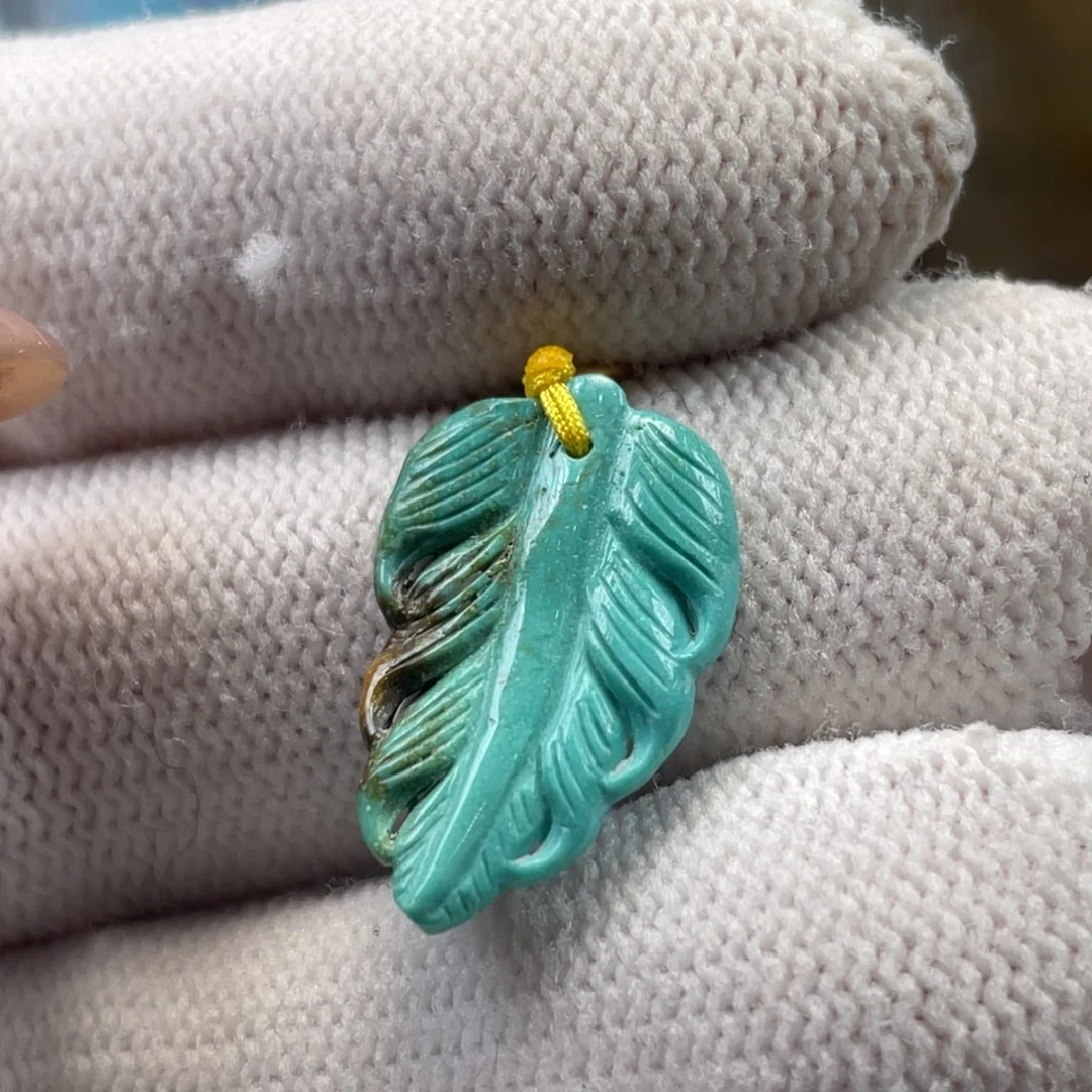 绿松石未镶嵌挂件