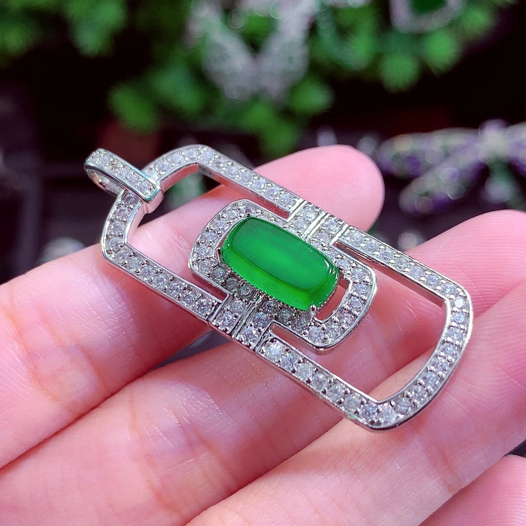 颈饰未镶嵌翡翠天然