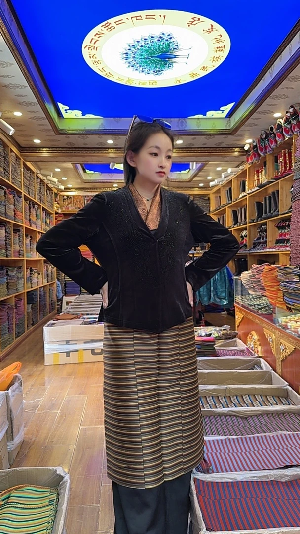 女士藏式藏装外套短款