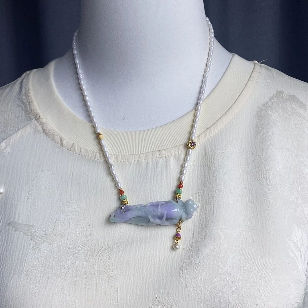 翡翠未镶嵌吊坠(赠链)