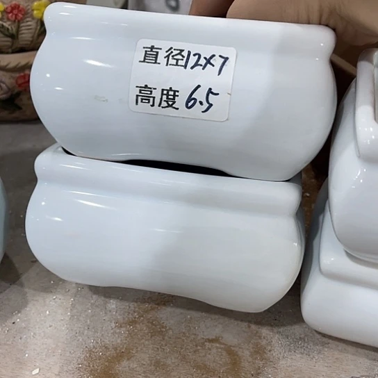多肉绿植陶瓷花盆9.9包邮，有孔
