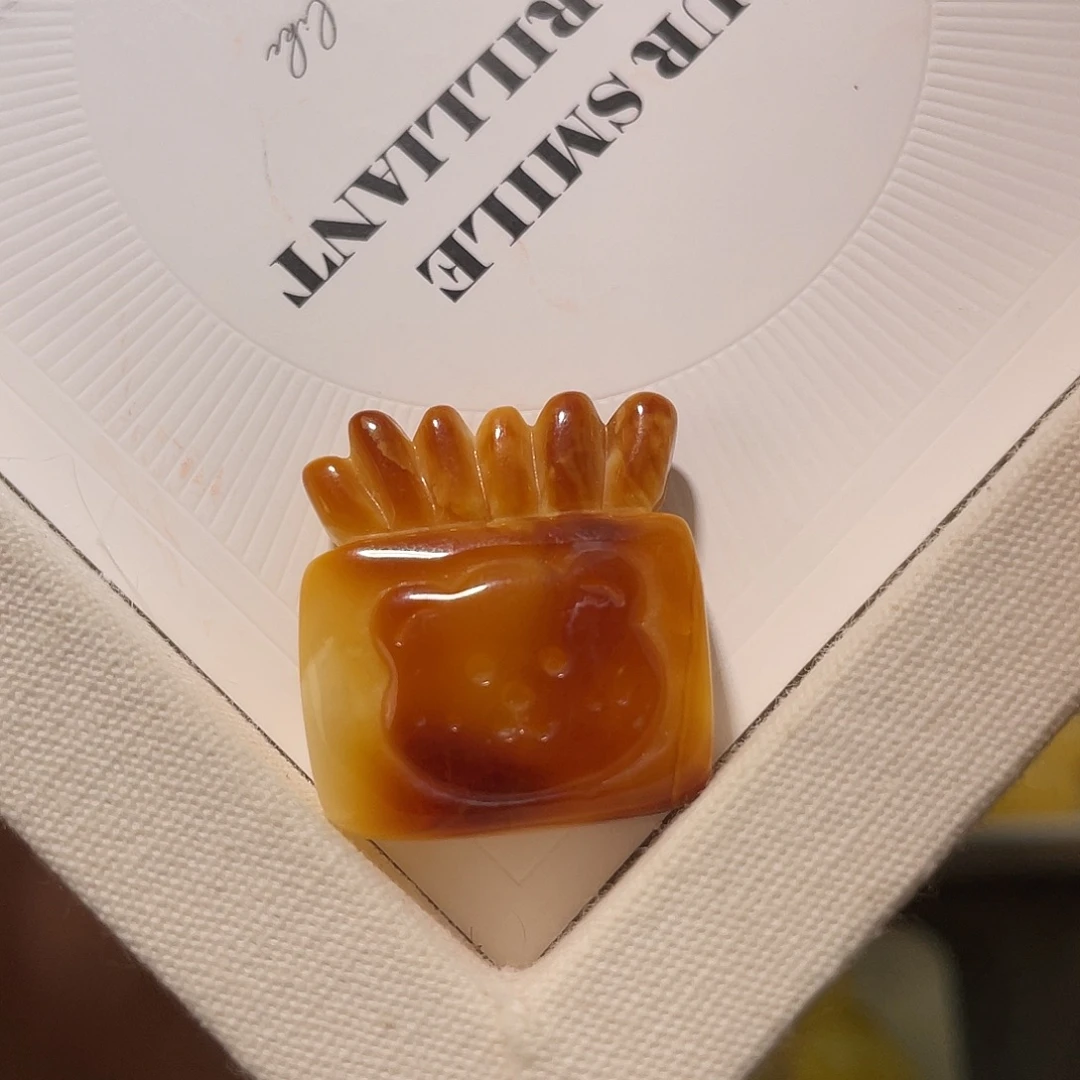 琥珀未镶嵌裸石小熊薯条