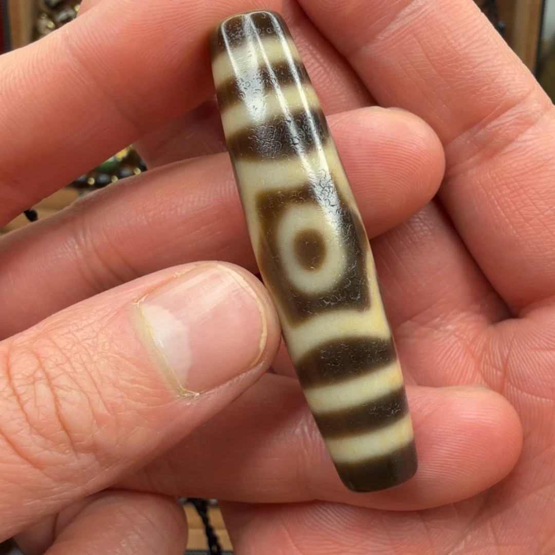 王***馆玛瑙/玉髓未镶嵌颈饰