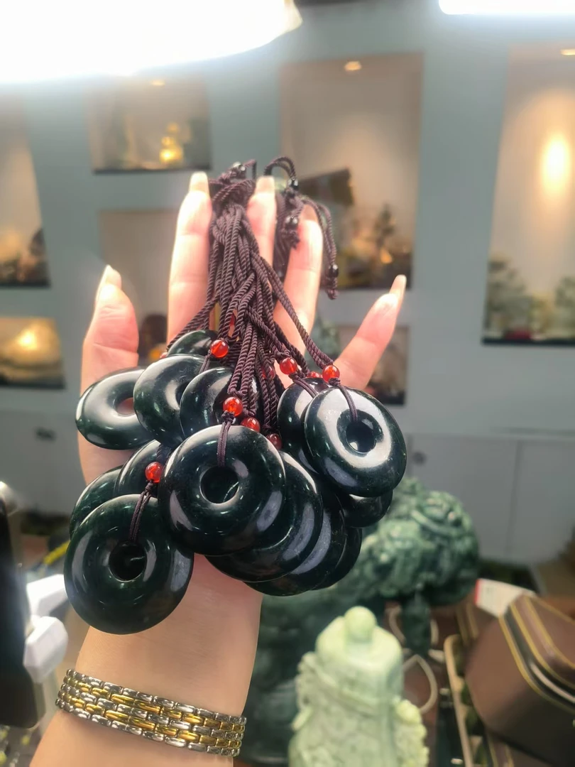 天然岫玉精美501平安扣