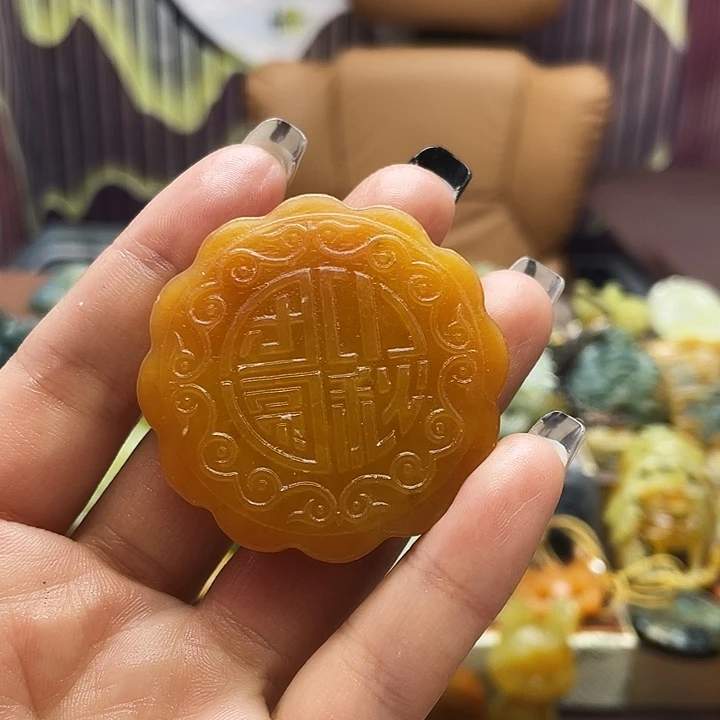 百****蛇纹石玉未镶嵌挂件