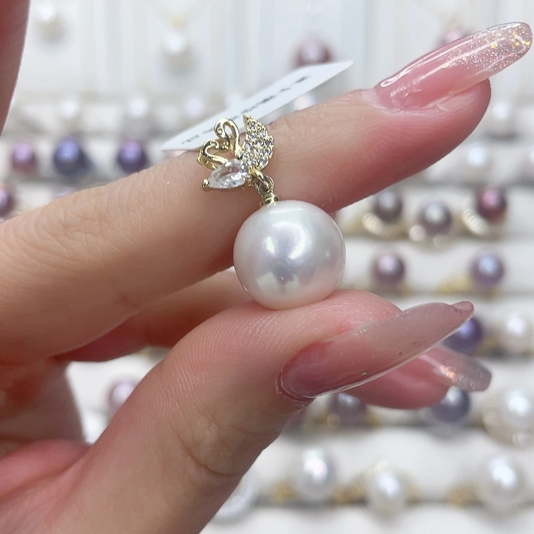 淡水珍珠吊坠(赠链)未镶嵌