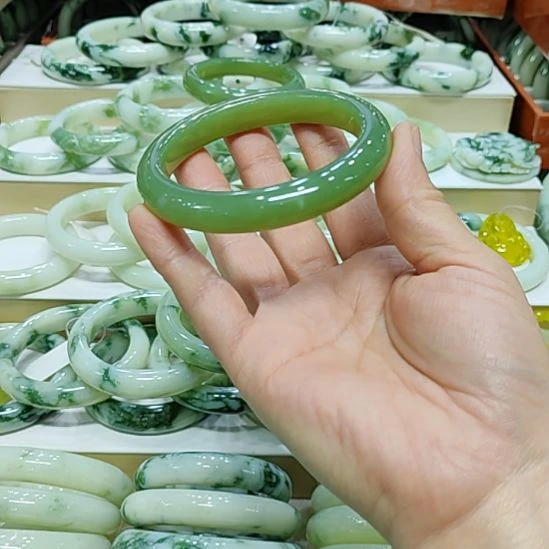 吉***意岫玉未镶嵌手镯岫玉