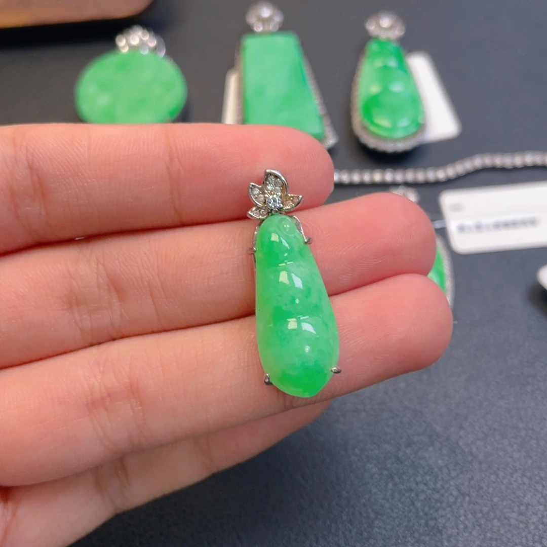 翡翠银S925镶嵌吊坠(不含链)