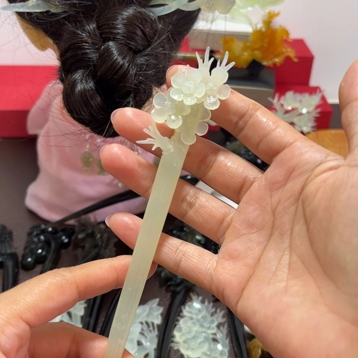 蛇纹石玉未镶嵌发饰