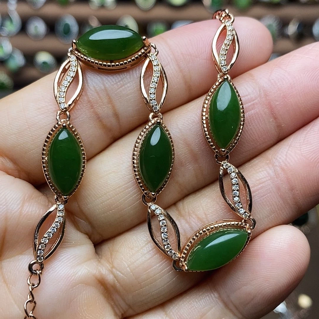 吊坠(不含链)未镶嵌和田玉（碧玉）