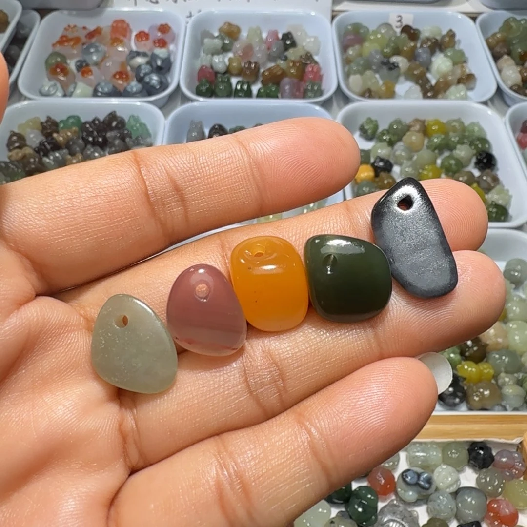 和田玉未镶嵌珠宝奇石