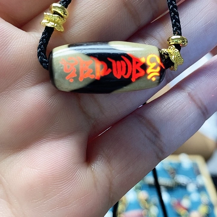 玛瑙/玉髓颈饰合金