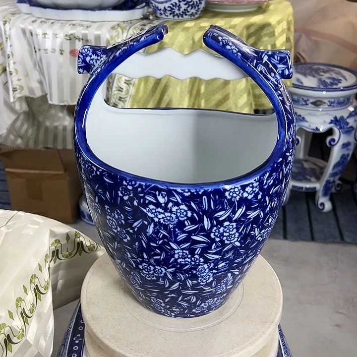 摆件追*青花瓷手工手绘高温釉下彩家居摆件提篮，小微瑕福利放漏
