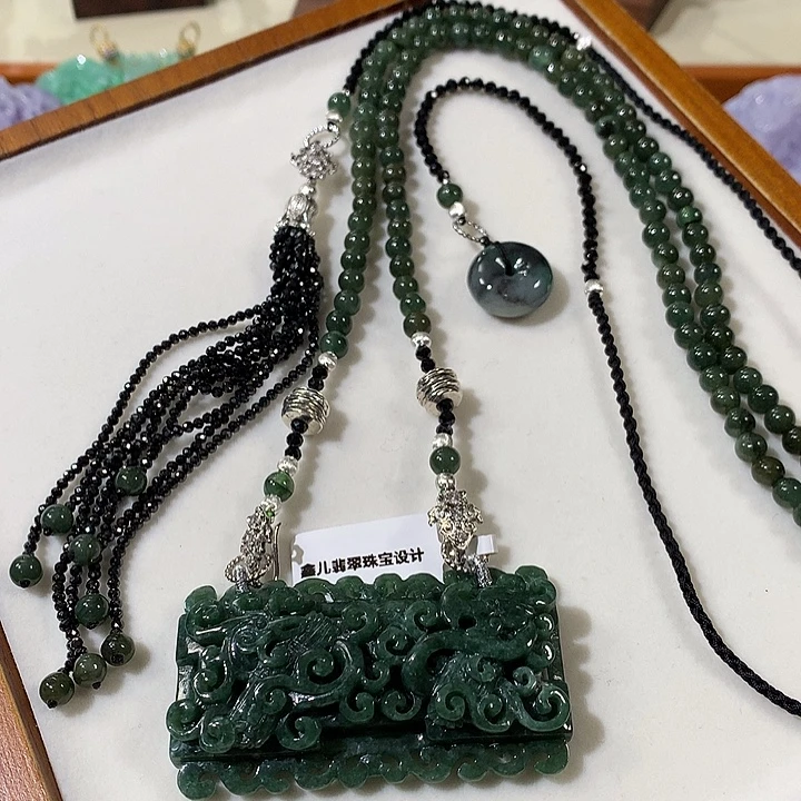 翡翠未镶嵌颈饰翡翠吊坠