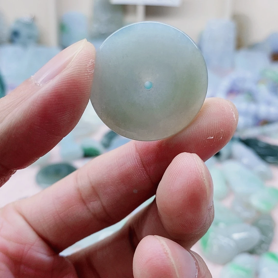 颈饰未镶嵌翡翠天然