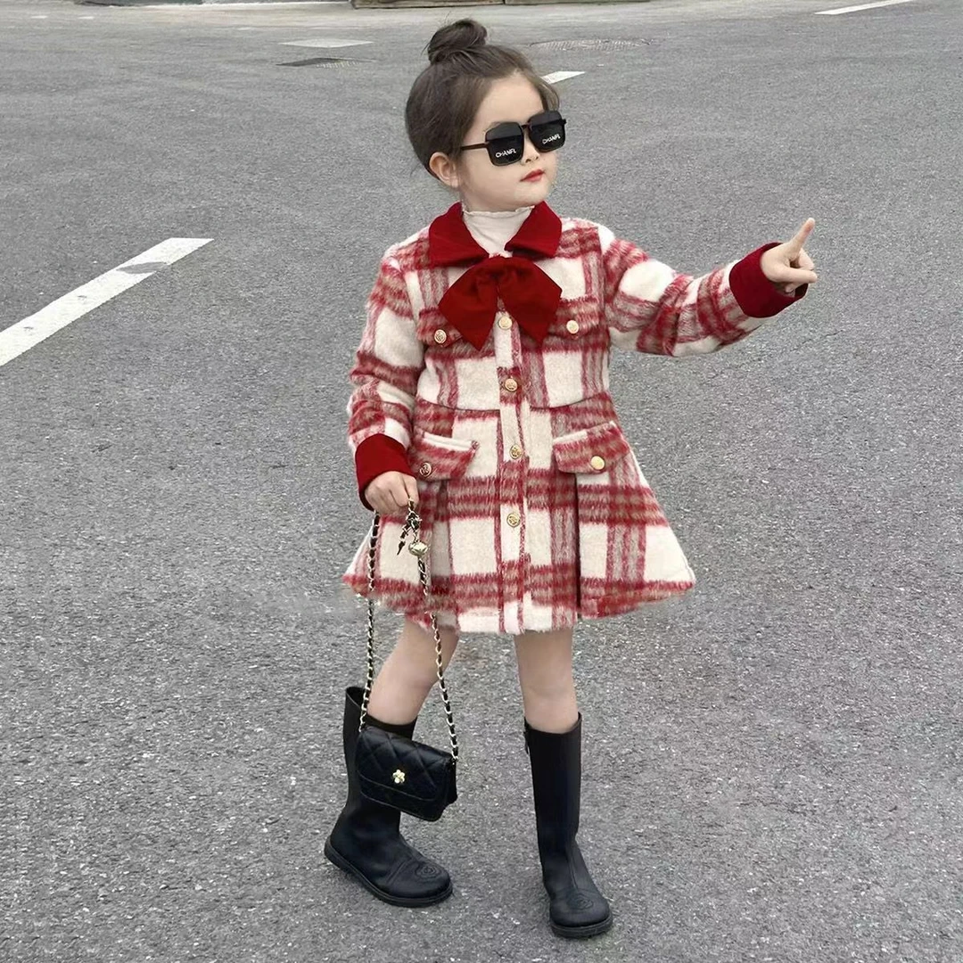 女童夹棉外套2025新年战袍中小童加绒夹棉红色格子毛呢大衣拜年服