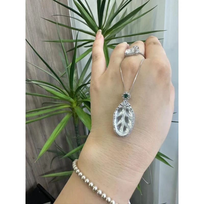 铜合金仿水晶吊坠 （无链子）百搭高级感树叶项链C9181-