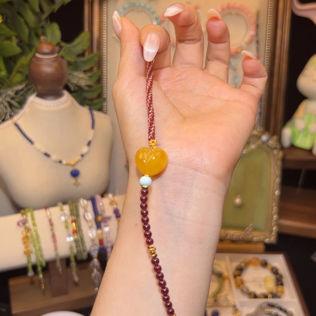 黄****未镶嵌琥珀手绳手串