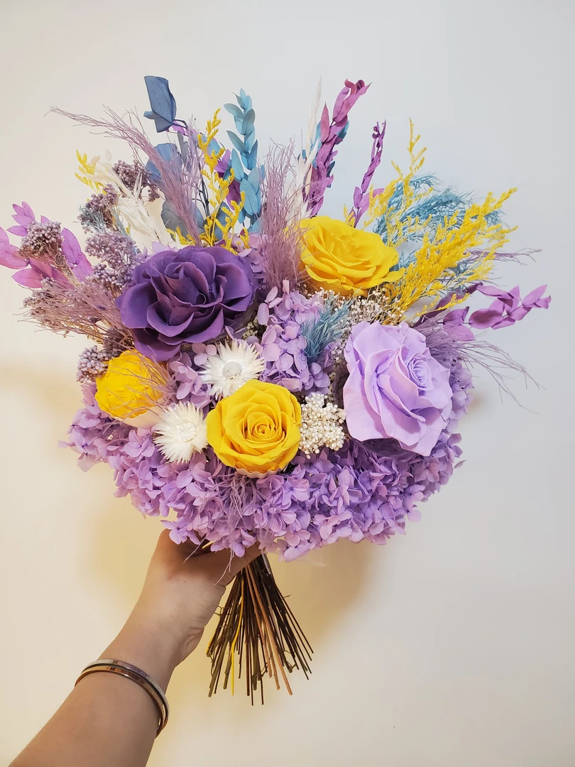 真花新娘玫瑰手捧花结婚伴娘永生花同城速递全国配送