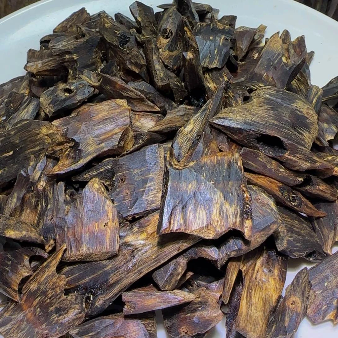 沉香手把件小*沉香奇楠汝湖漏油块料372克