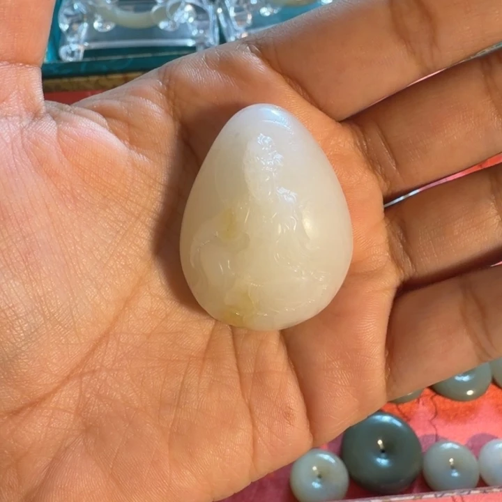 c***达和田玉（糖玉）未镶嵌手链