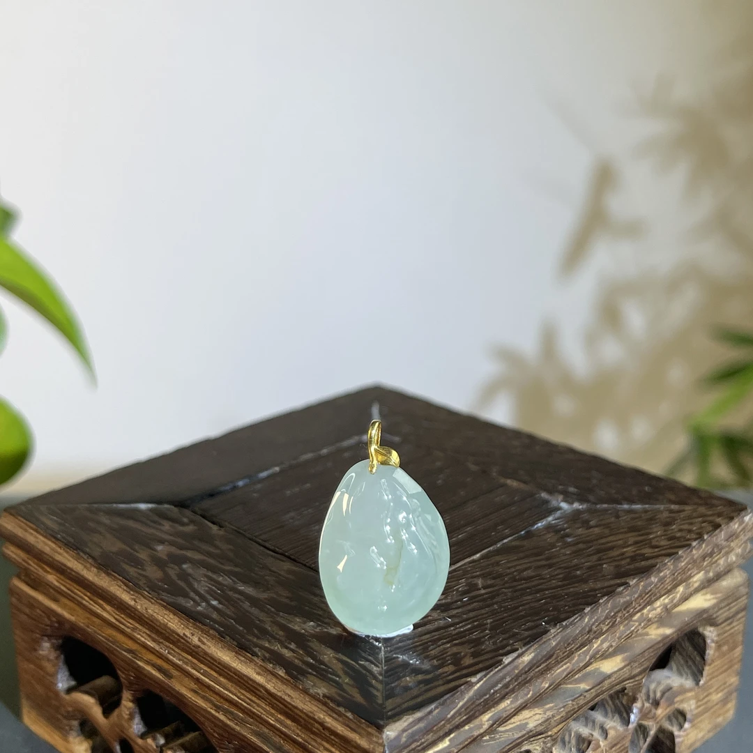 JTA24-20 18K精品天然翡翠A货原石吊坠