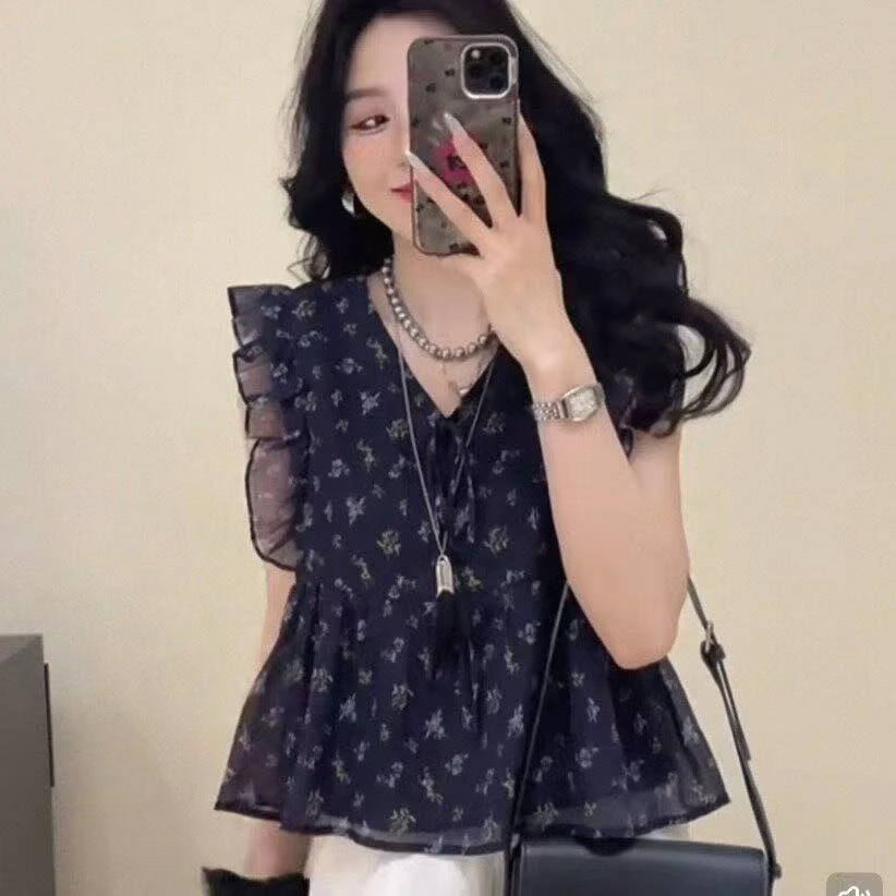 夏季碎花V领衬衫女2025新款炸街独特漂亮小衫无袖超火雪纺上衣女