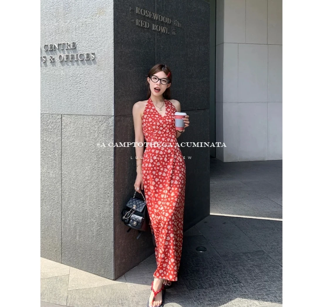 Hangsixiang.小爽【复古港风】纯欲碎花法式度假时尚女神连衣裙8899