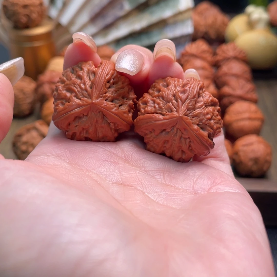 把件文玩核桃霸王龙三三棱