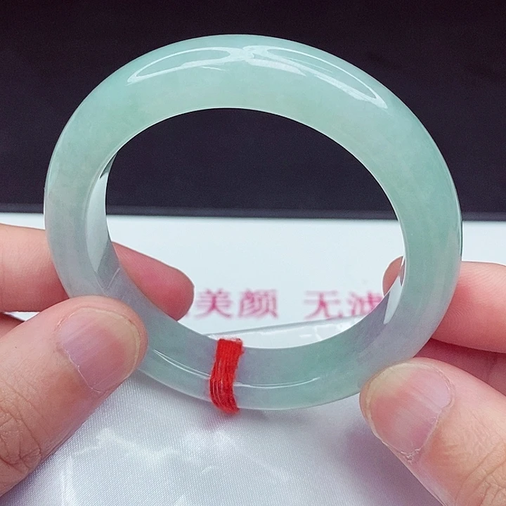 翡翠手镯未镶嵌55.8圈