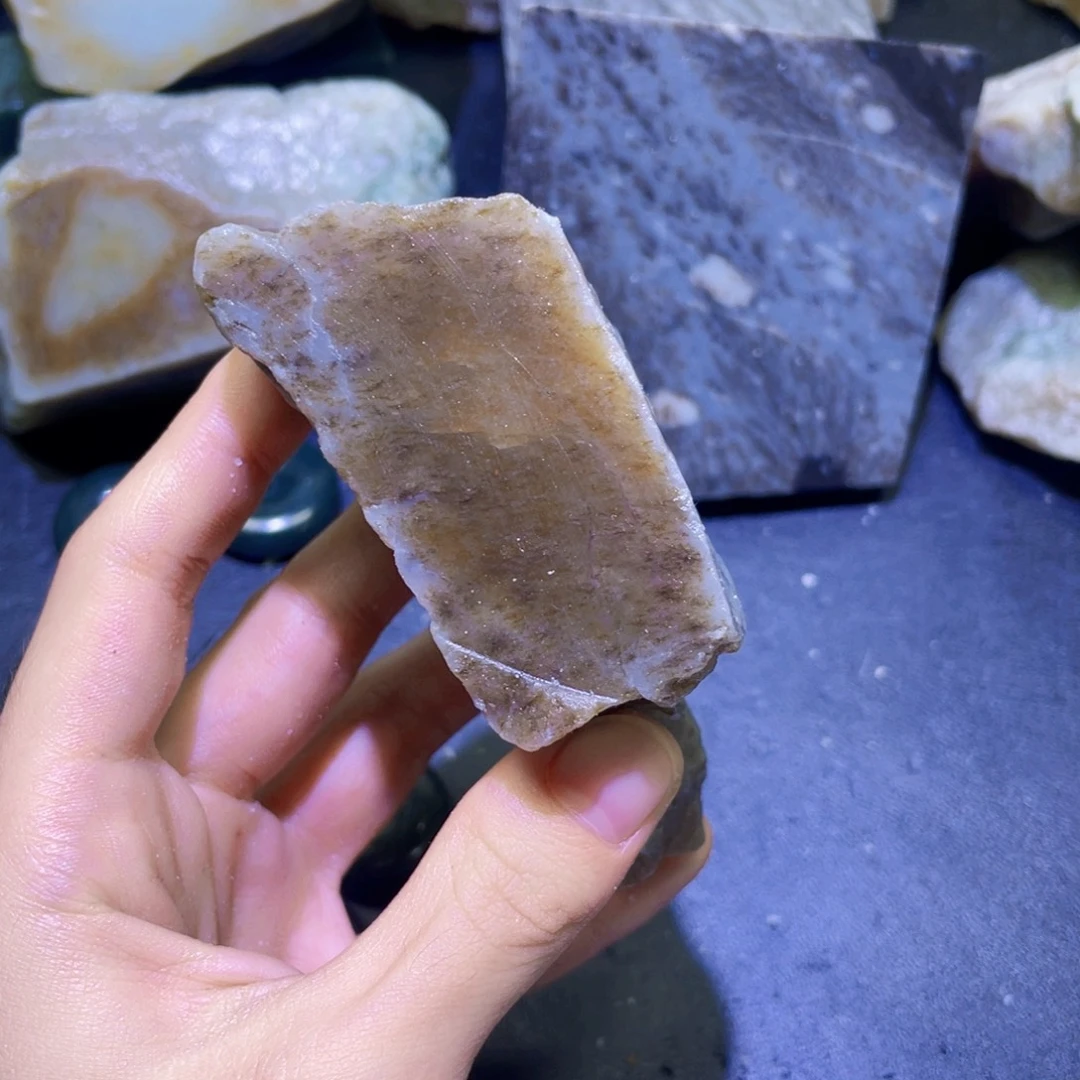 和田玉未镶嵌珠宝半成品