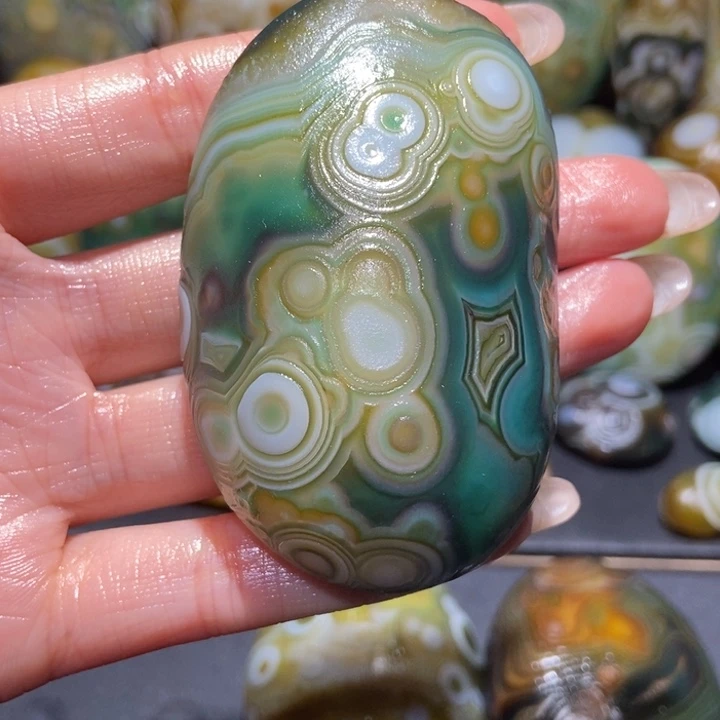 【闪购商品】未镶嵌玛瑙/玉髓珠宝奇石b b