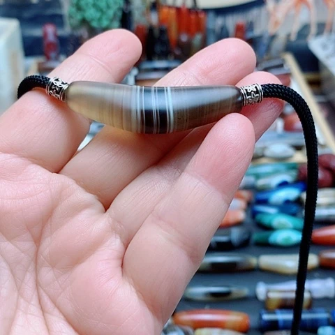 玛瑙/玉髓合金颈饰