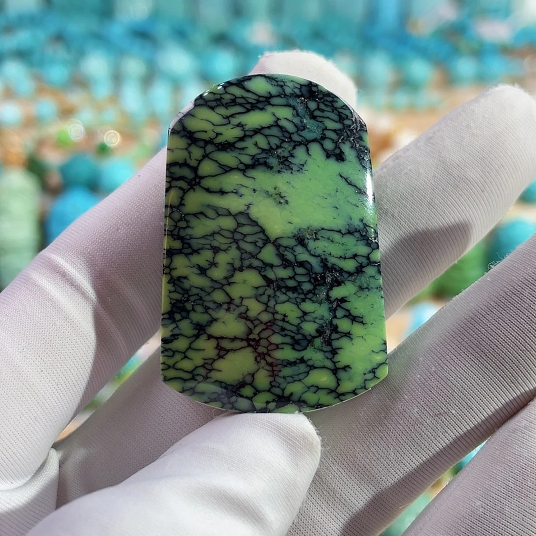 未镶嵌绿松石珠宝奇石